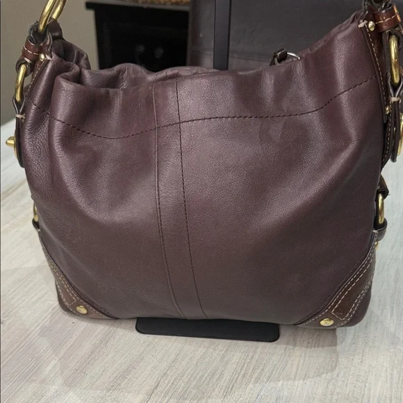 Coach Chocolate Leather Shoulder Bag with Gold Hardware - Picture 5 of 11